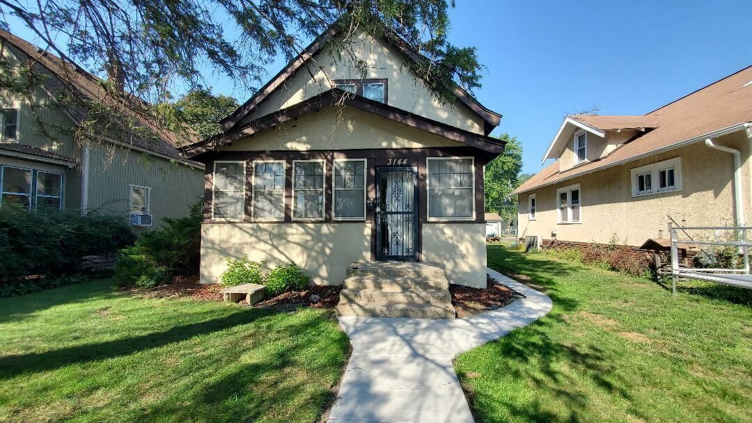 Property Photo:  3144 36th Avenue S  MN 55406 