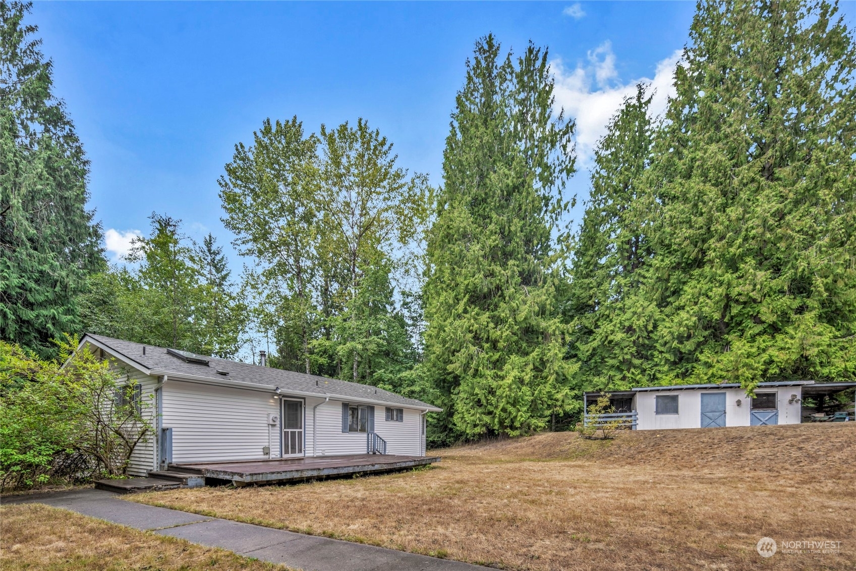 Property Photo: 12320 193rd Ave E WA 98391