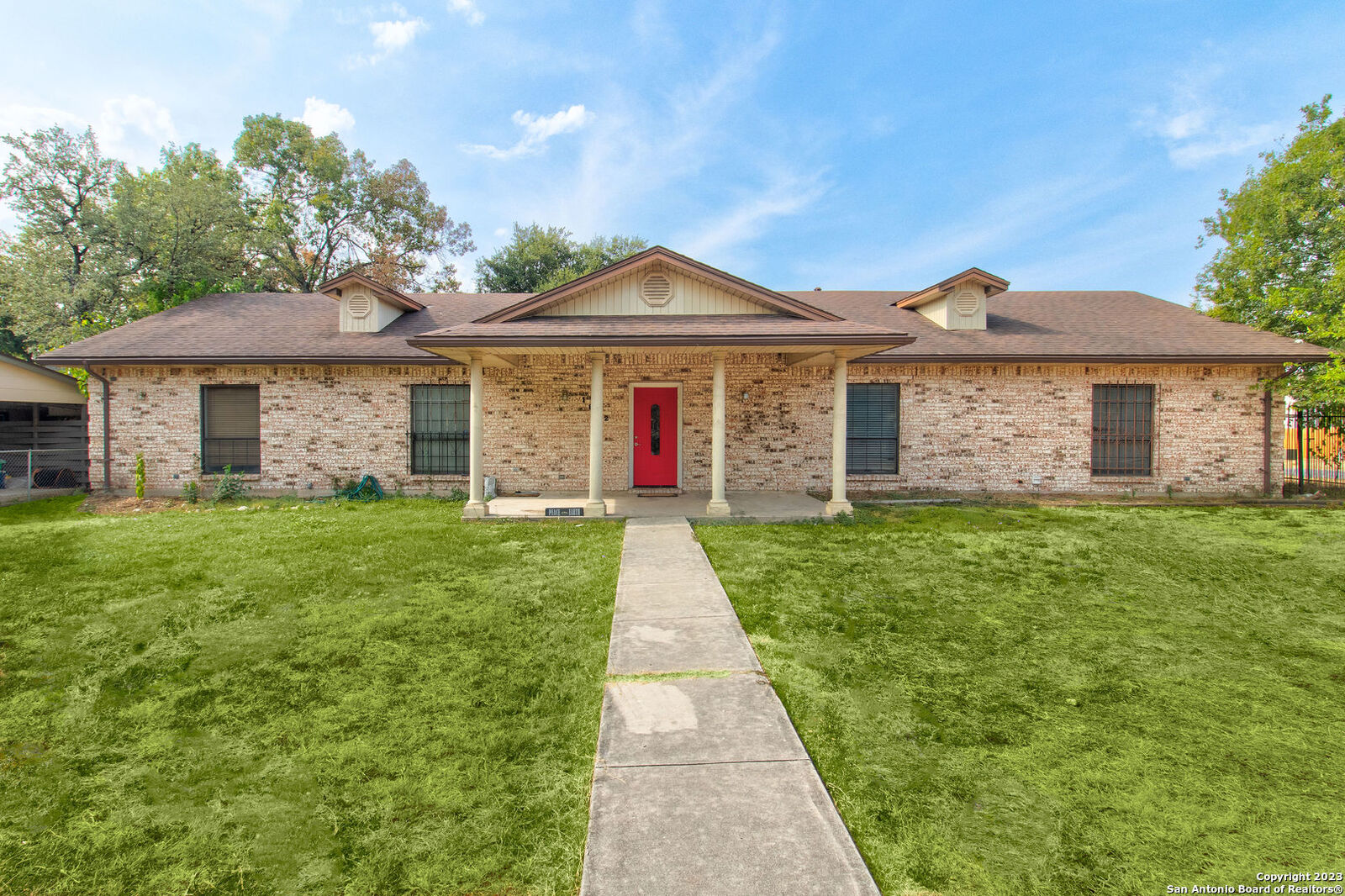 Property Photo:  1842 W Craig Pl  TX 78201 