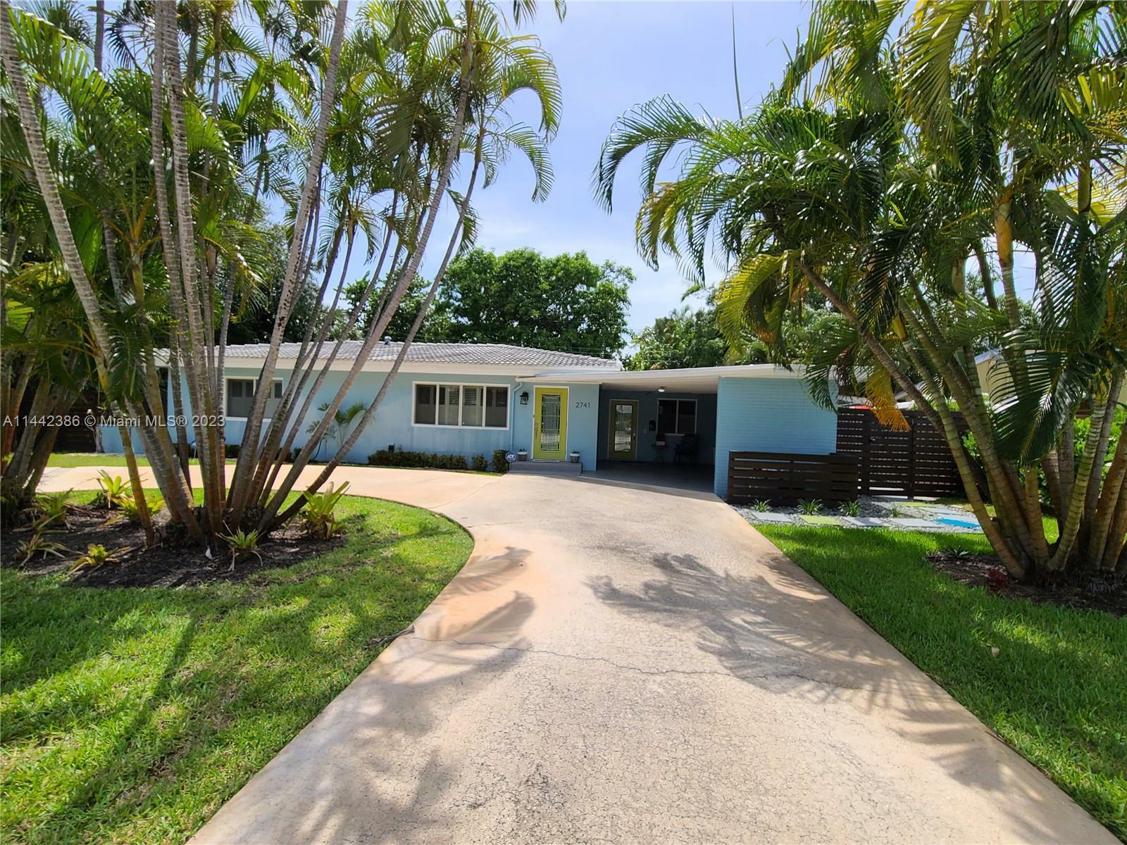 Property Photo:  2741 NE 16th Ave  FL 33334 