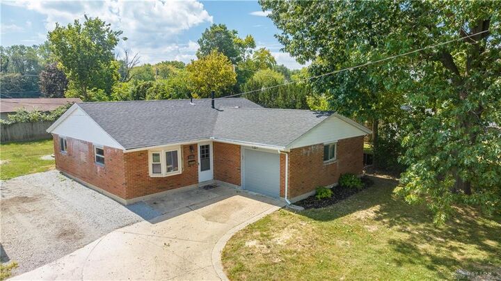 2328 Eden Lane  Dayton OH 45431 photo