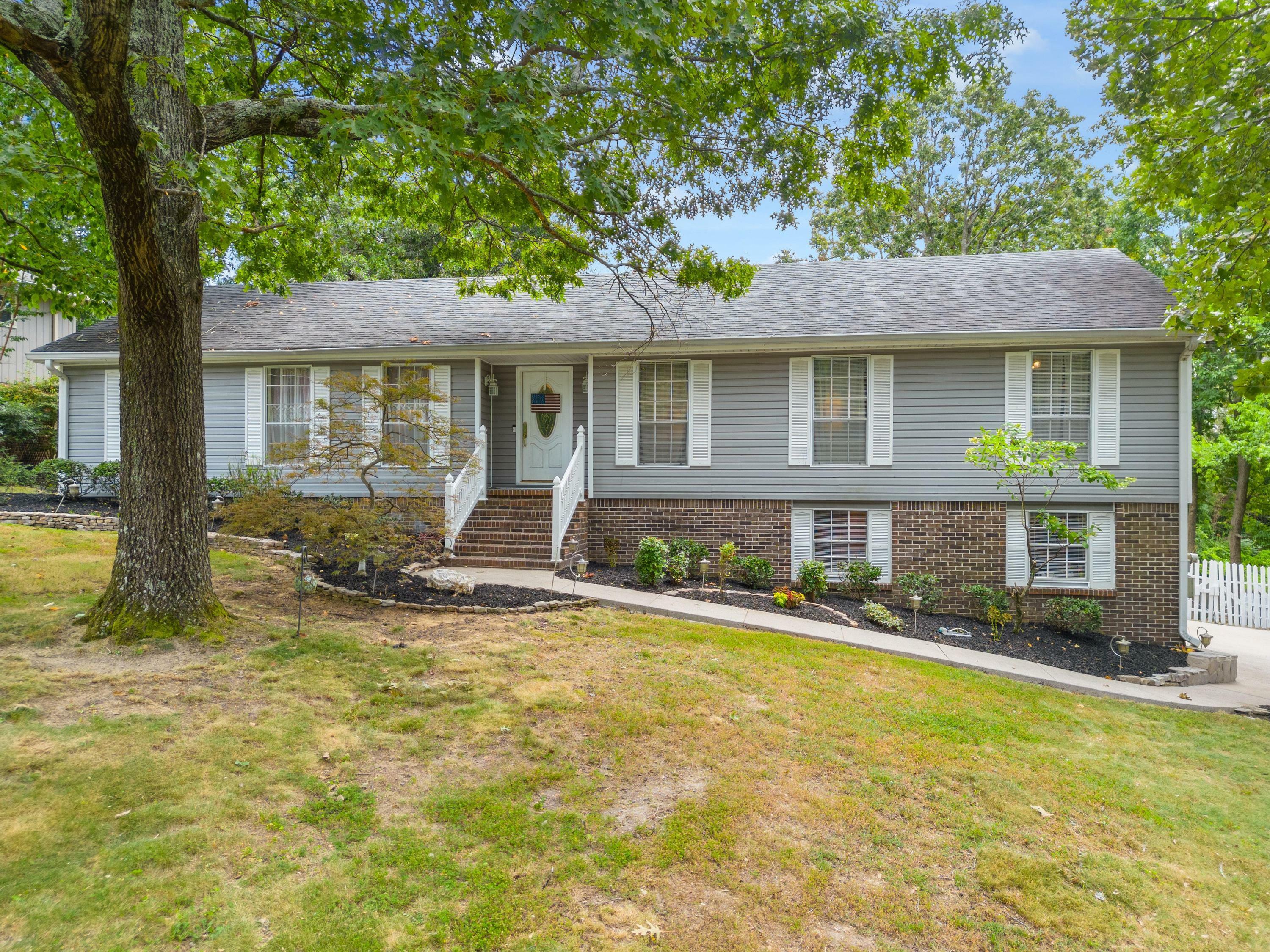 Property Photo: 2426 Haven Cove Ln TN 37421