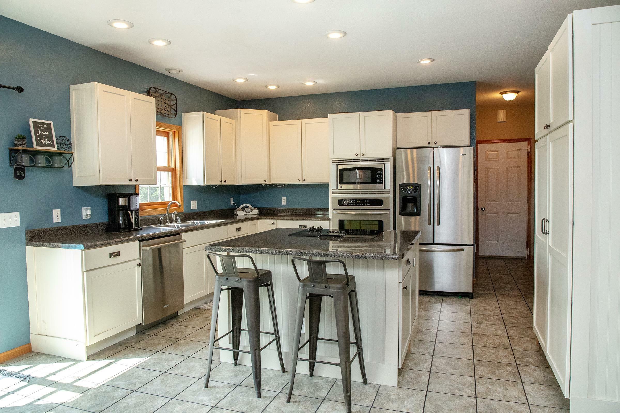 Property Photo: 109 Pfaltzgraff Street IA 50602