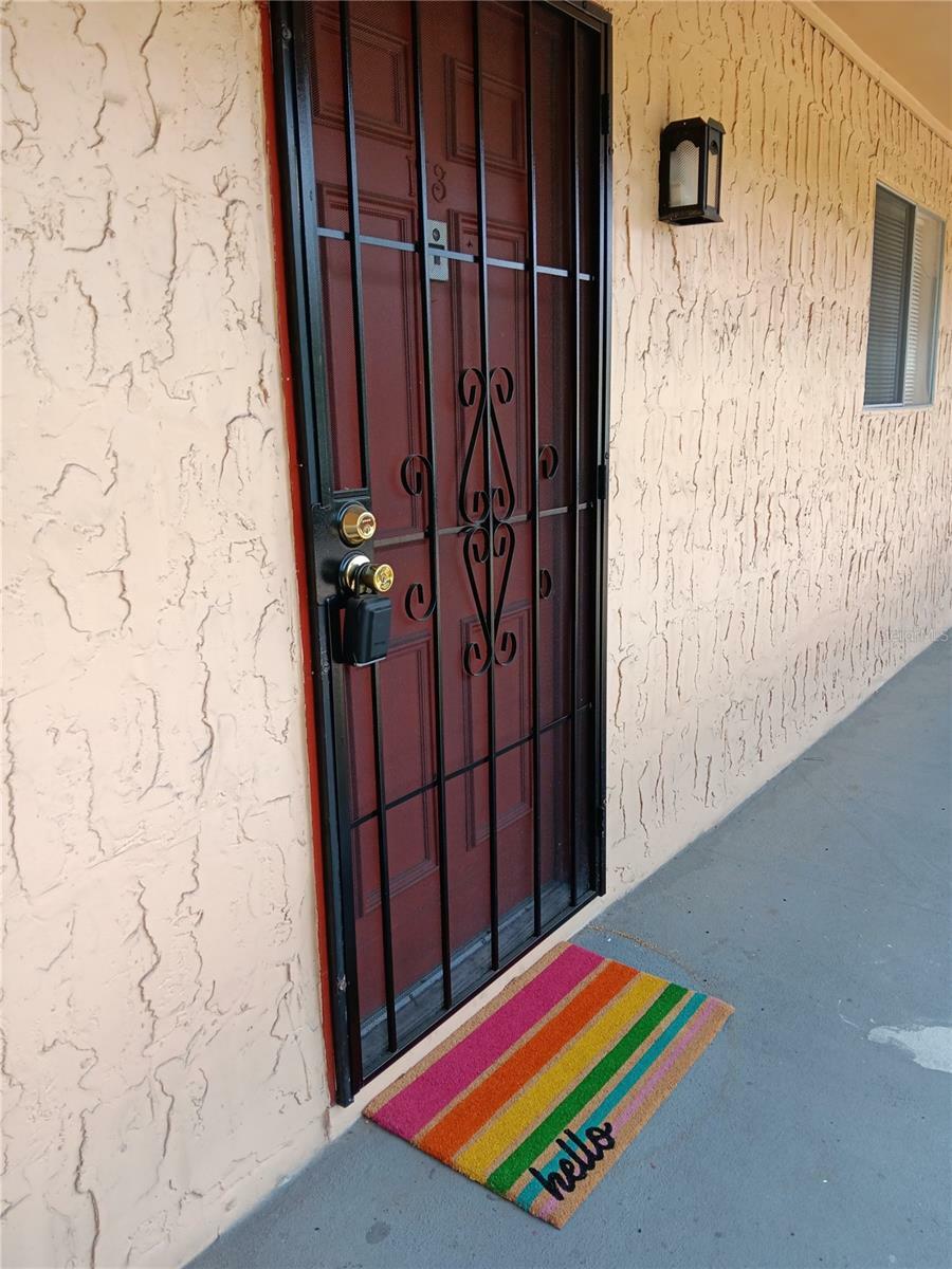 Property Photo: 2868 N Powers Drive 2 FL 32818