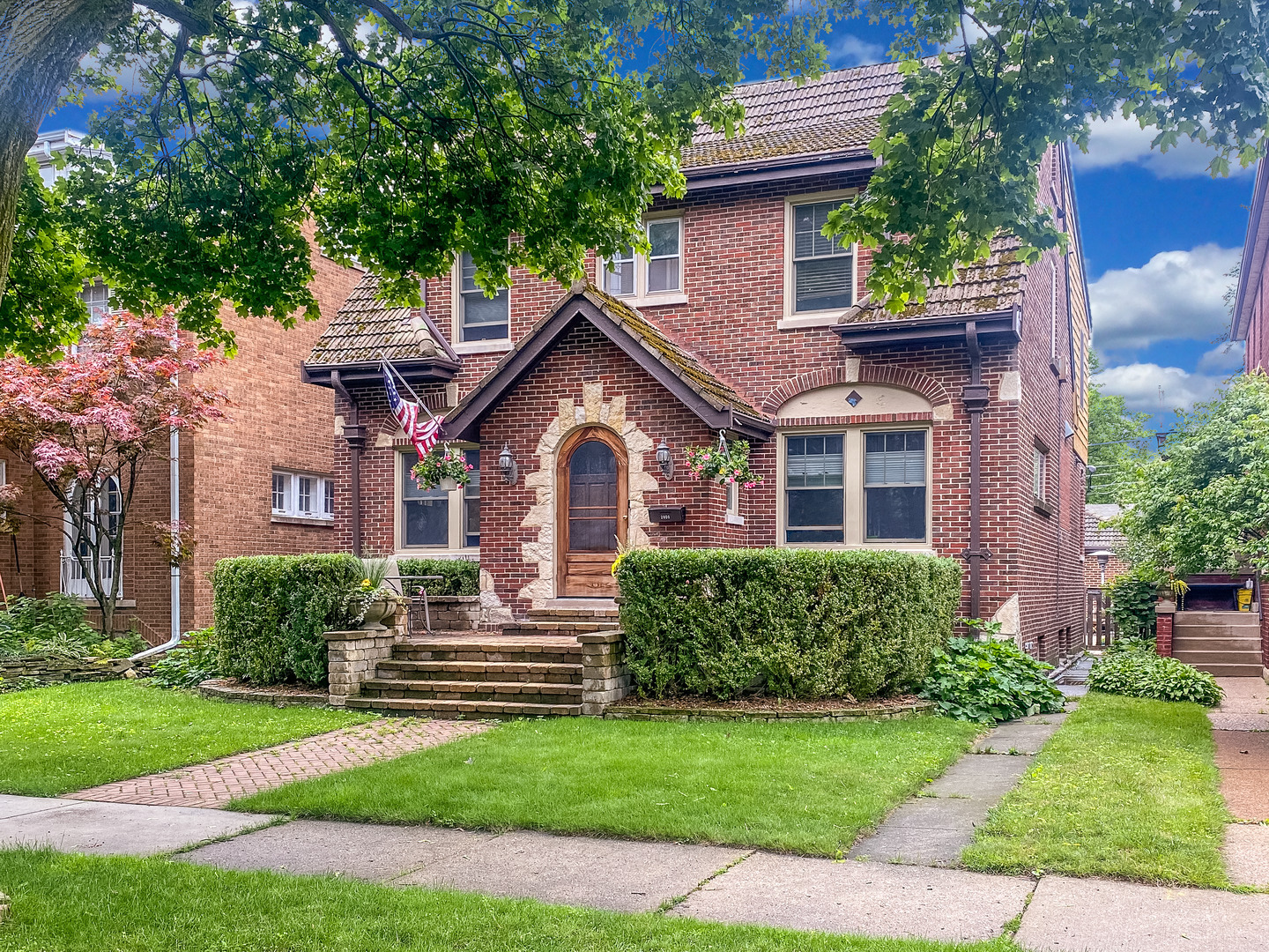 Property Photo:  2808 Garrison Avenue  IL 60201 