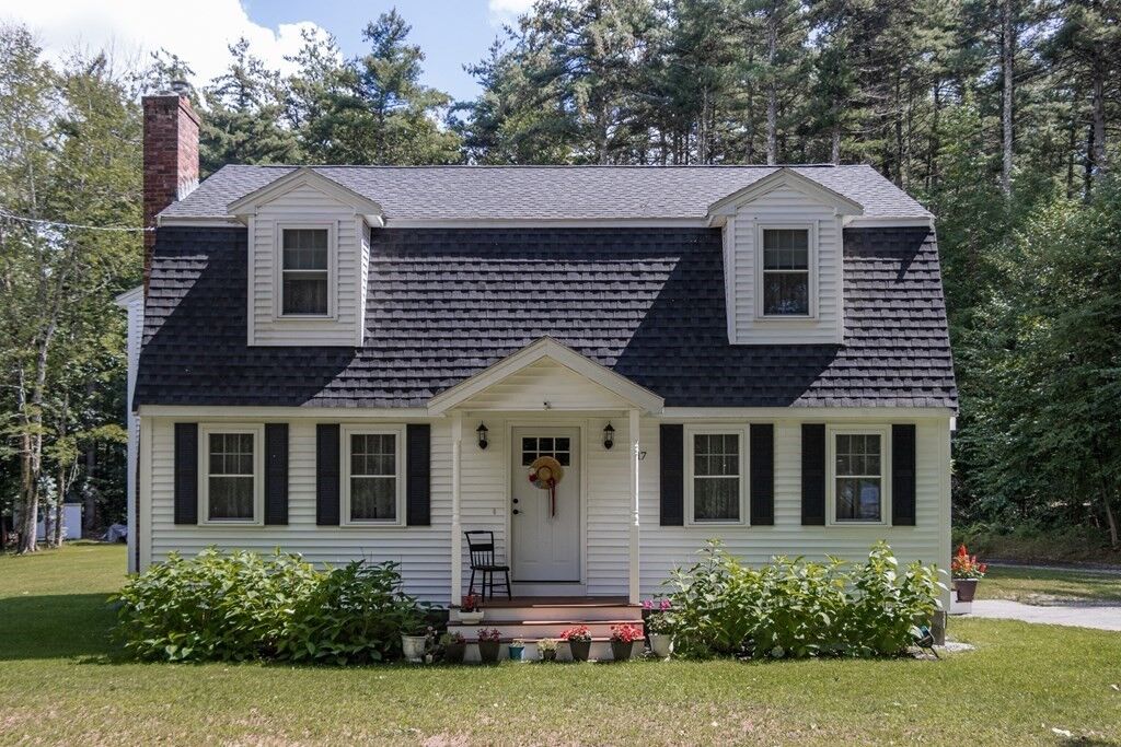 Property Photo: 17 East St MA 01463