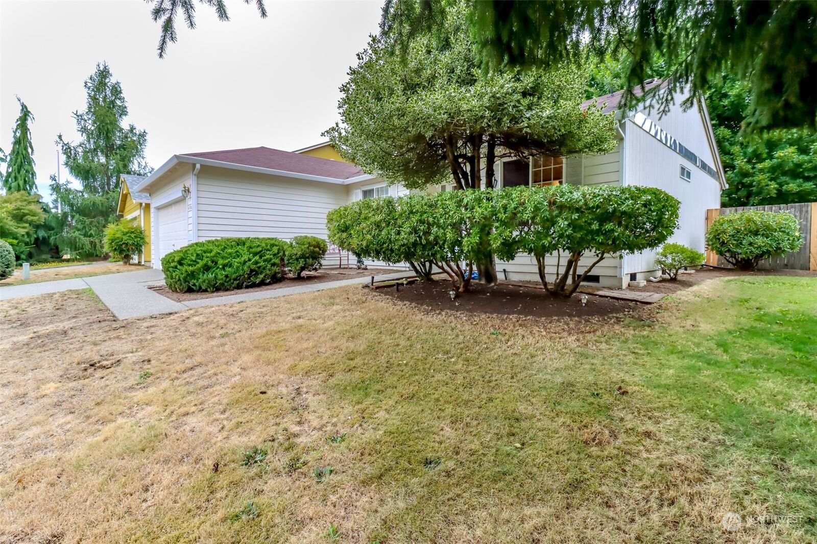 Property Photo:  4708 Blueberry Court SE  WA 98503 