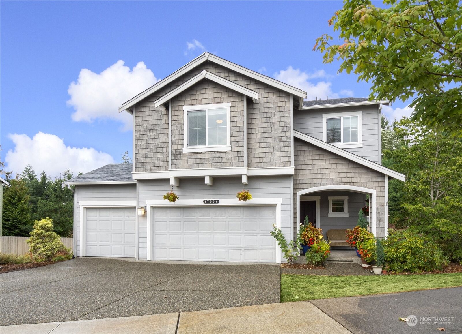 Property Photo: 27552 212th Place SE WA 98038
