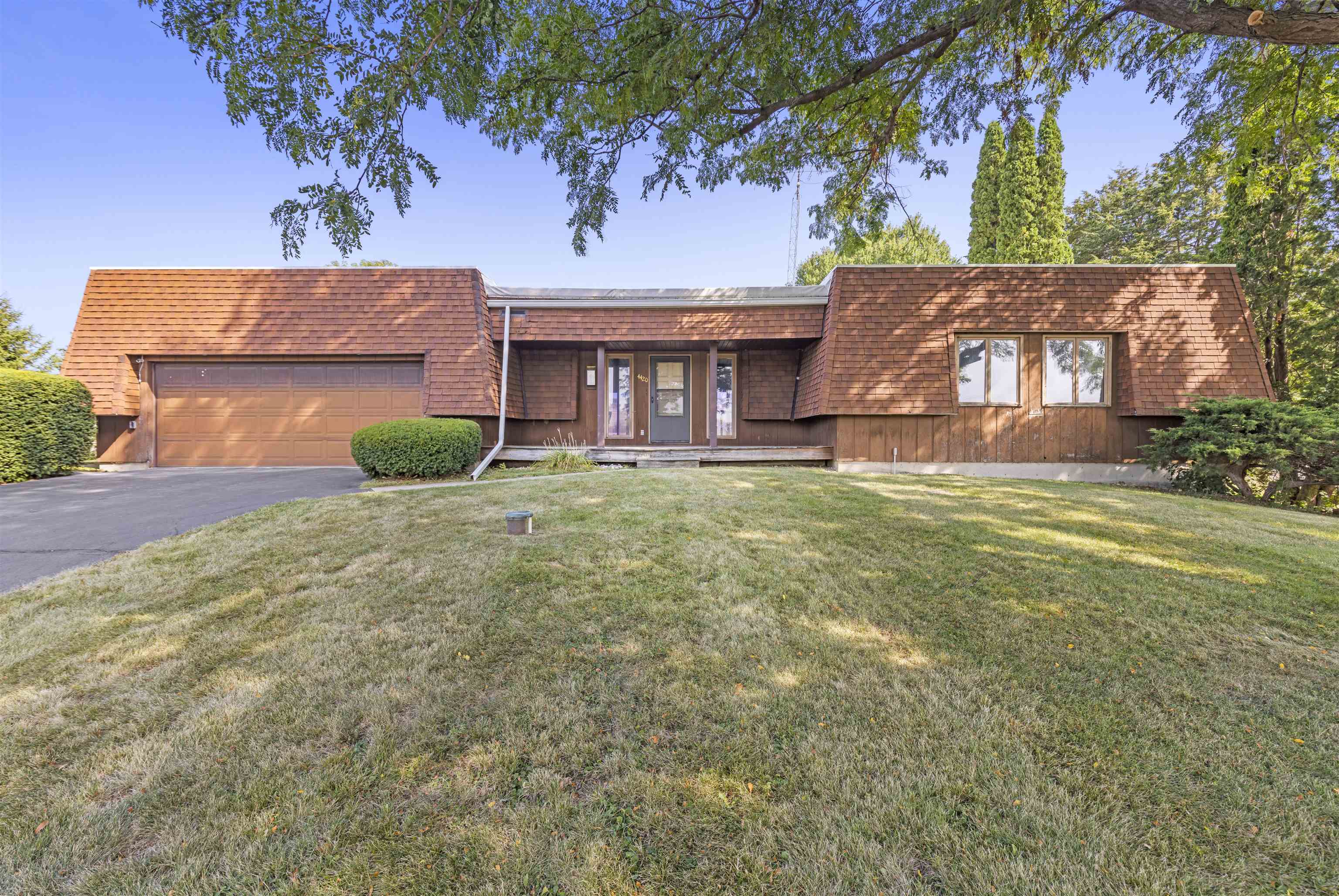 Property Photo:  4420 W Lily Creek Road  IL 61032 