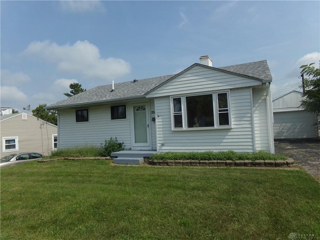 Property Photo: 2549 Dowden Lane OH 45420
