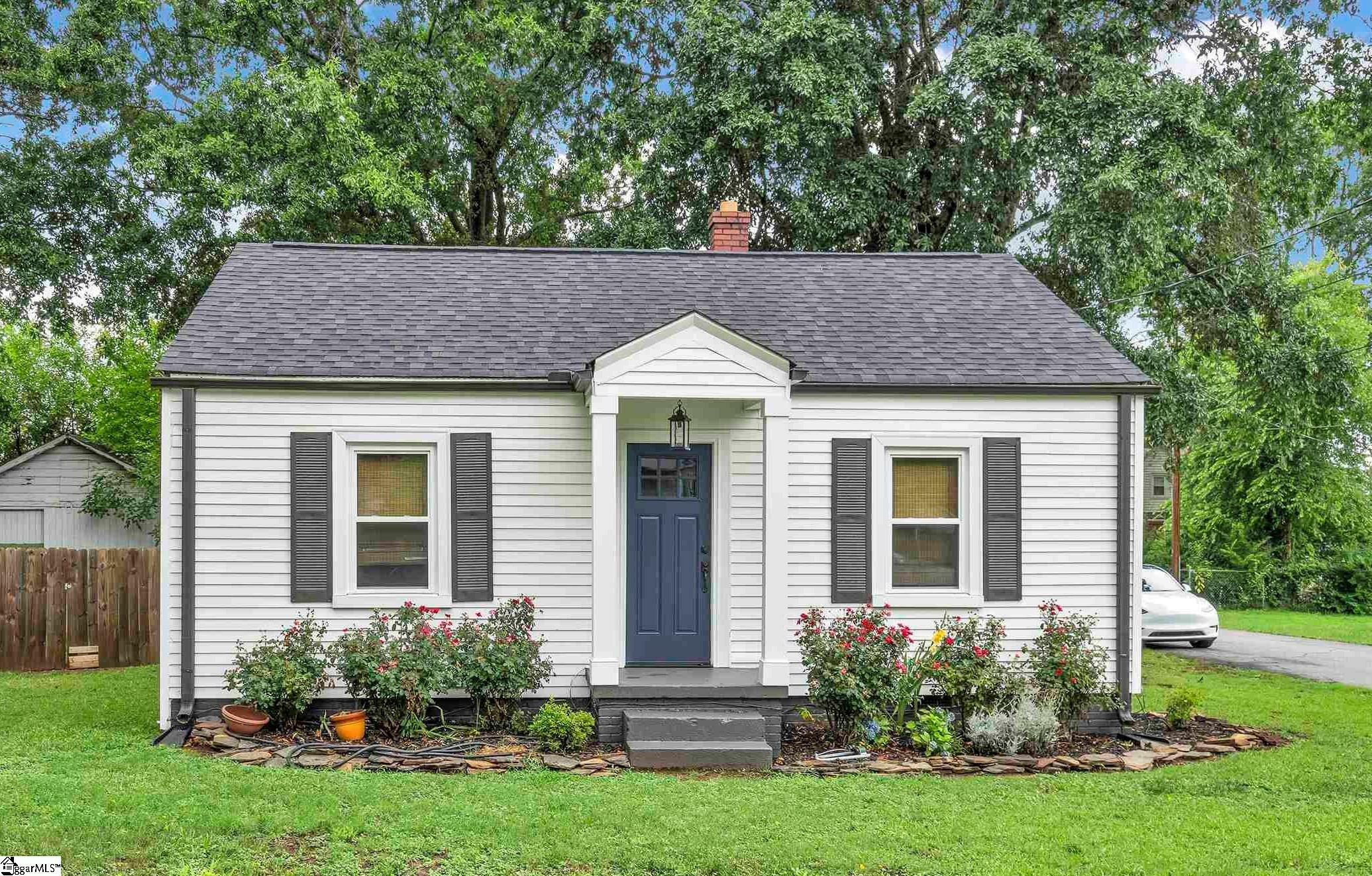 Property Photo:  200 Cumberland Avenue  SC 29607 