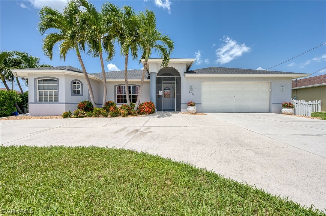 Property Photo:  2711 SW 27th Street  FL 33914 