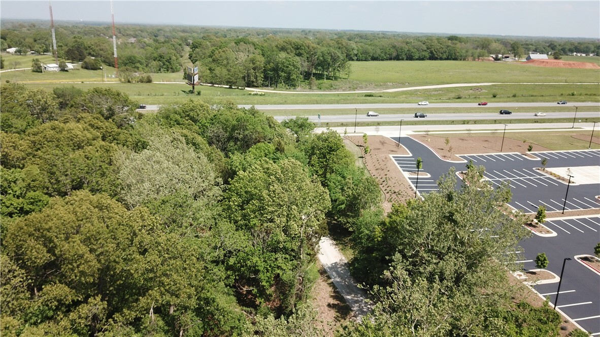 Property Photo:  1507 McCollum Drive  AR 72712 