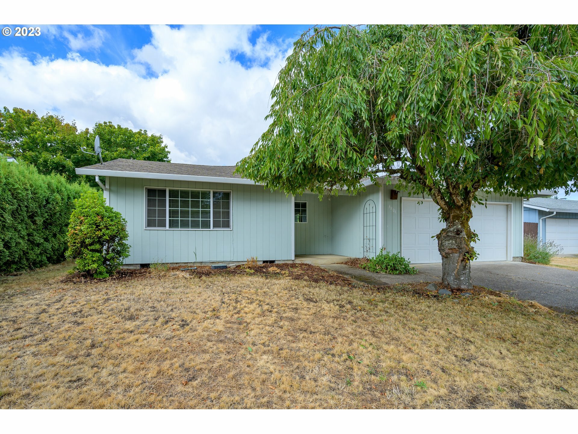 Property Photo:  3804 Madrona Dr  OR 97132 