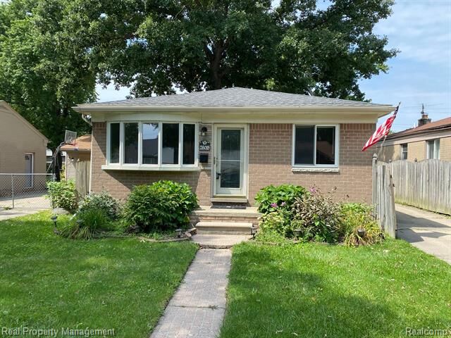 Property Photo:  28015 Grant Street  MI 48081 