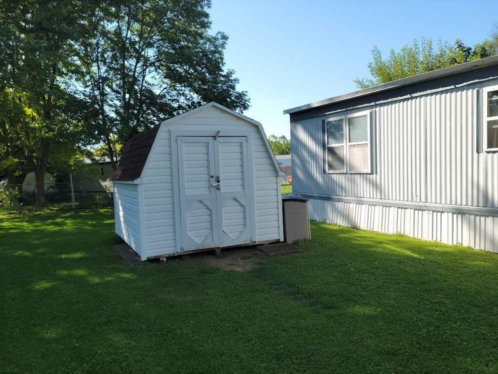 Property Photo:  38 Dogwood Drive  IN 47374 