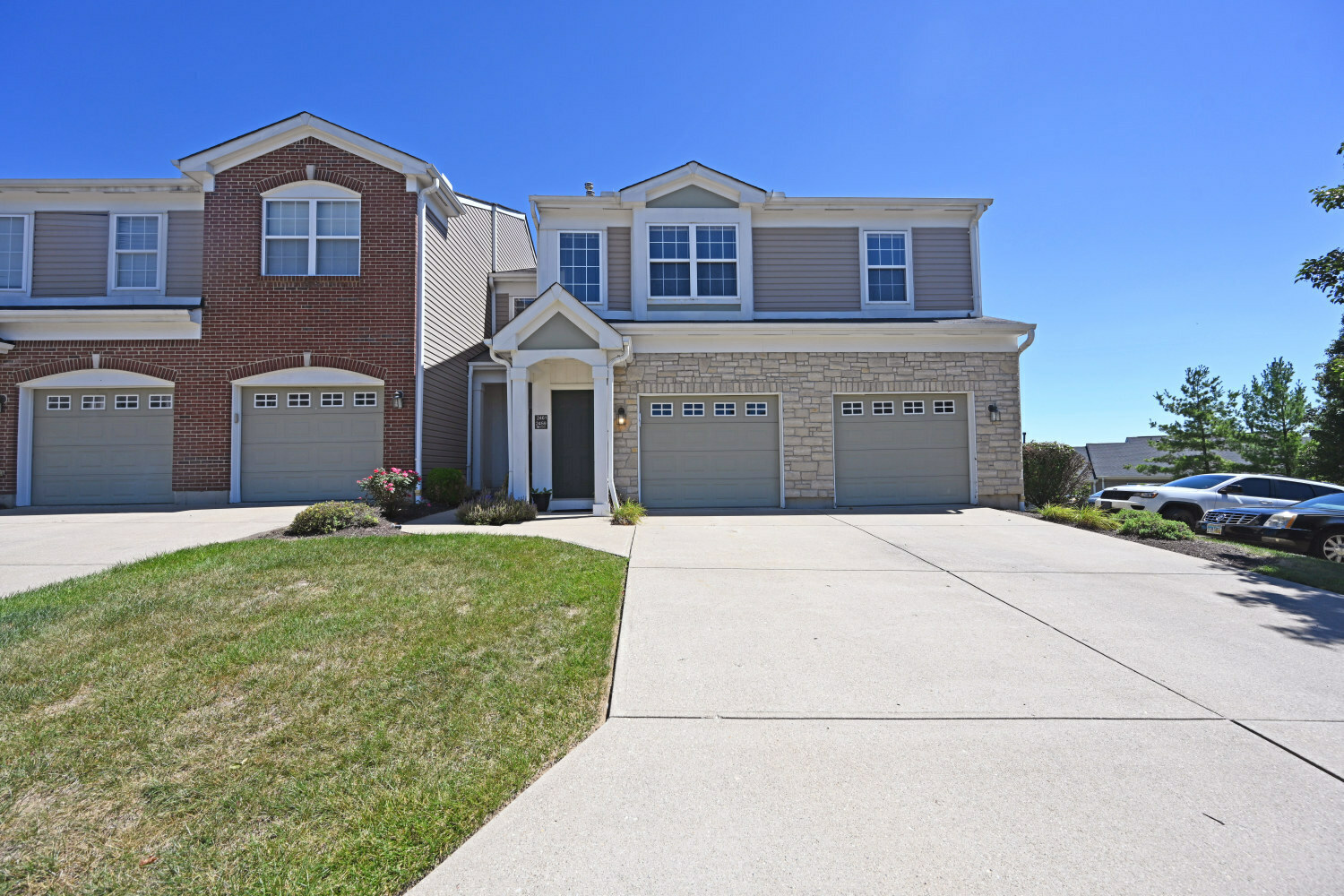 Property Photo: 2461 Aldermont Ct 3F OH 45239
