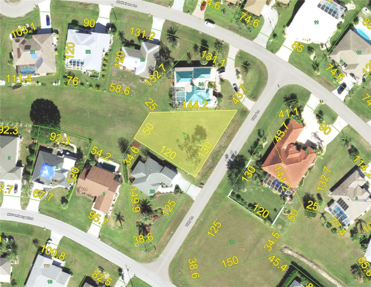 Property Photo: 1295 Tidy Lane FL 33983