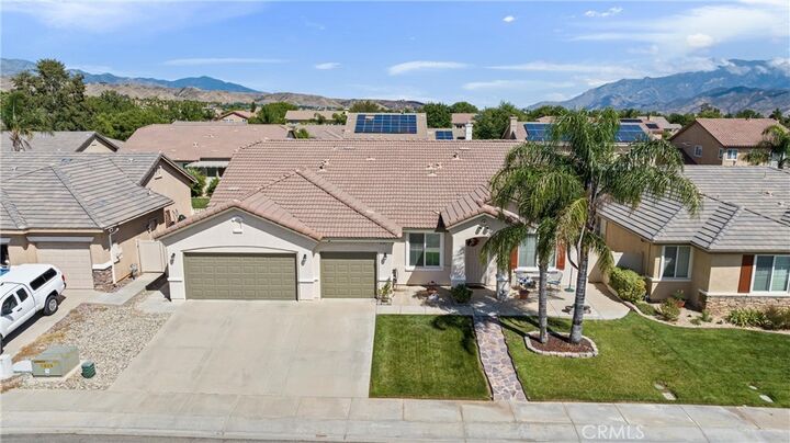Property Photo:  1078 Waterleaf Court  CA 92223 