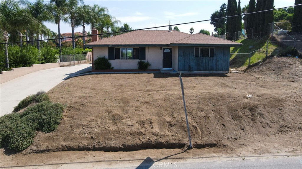 Property Photo:  2011 Valley View Avenue  CA 92860 