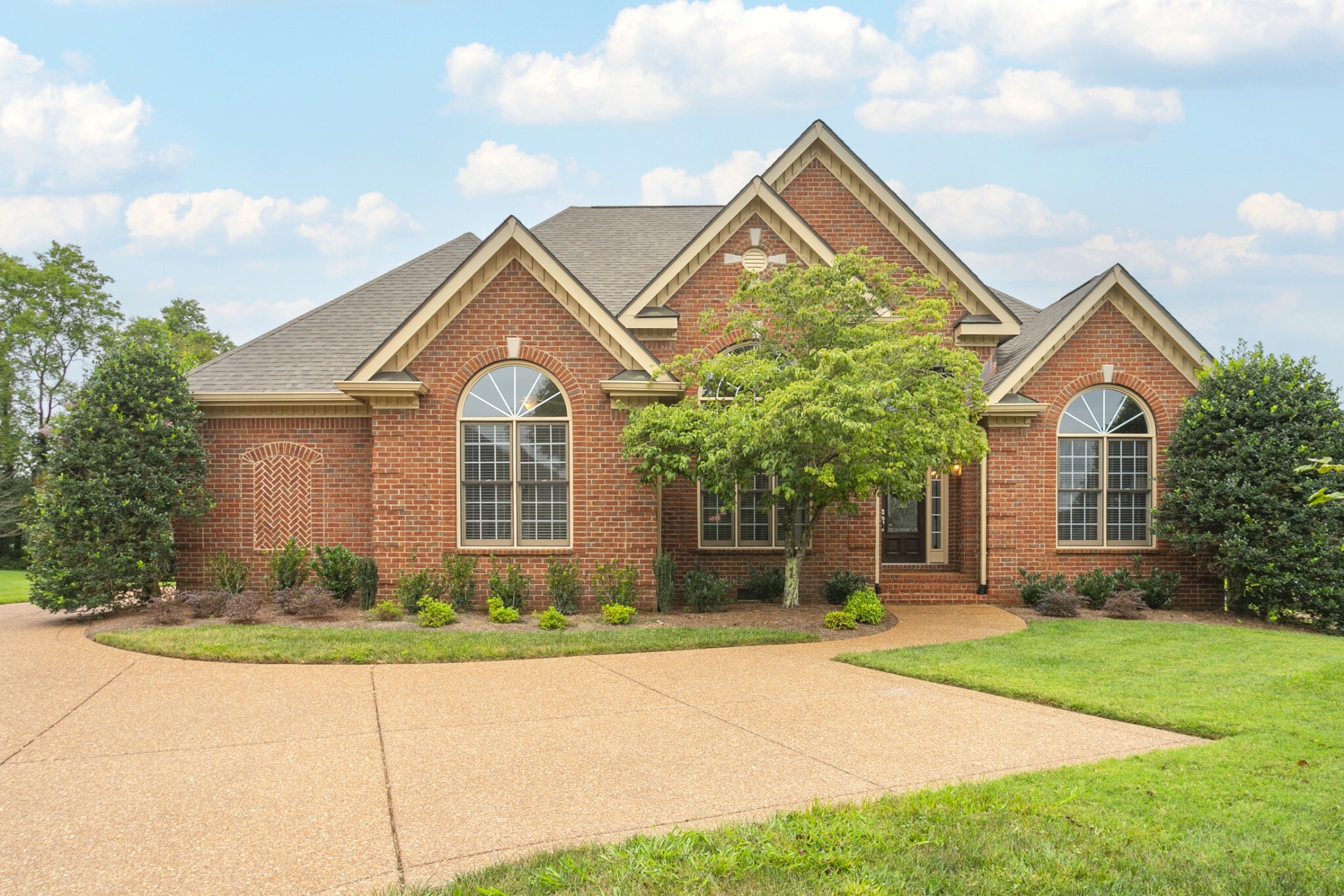 Property Photo:  1113 Meadow Bridge Ln  TN 37014 