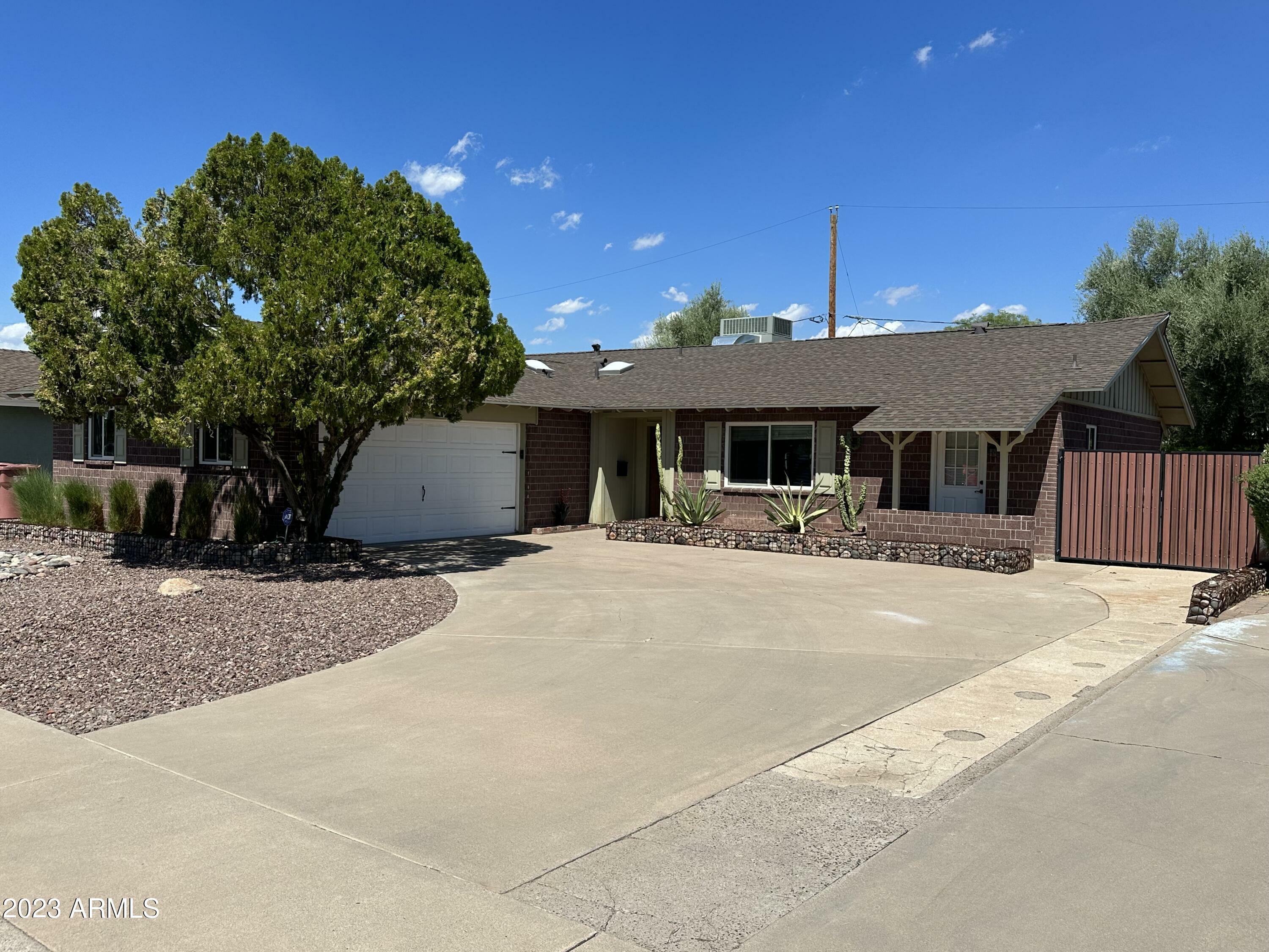 Property Photo: 8738 E Buena Terra Way AZ 85250