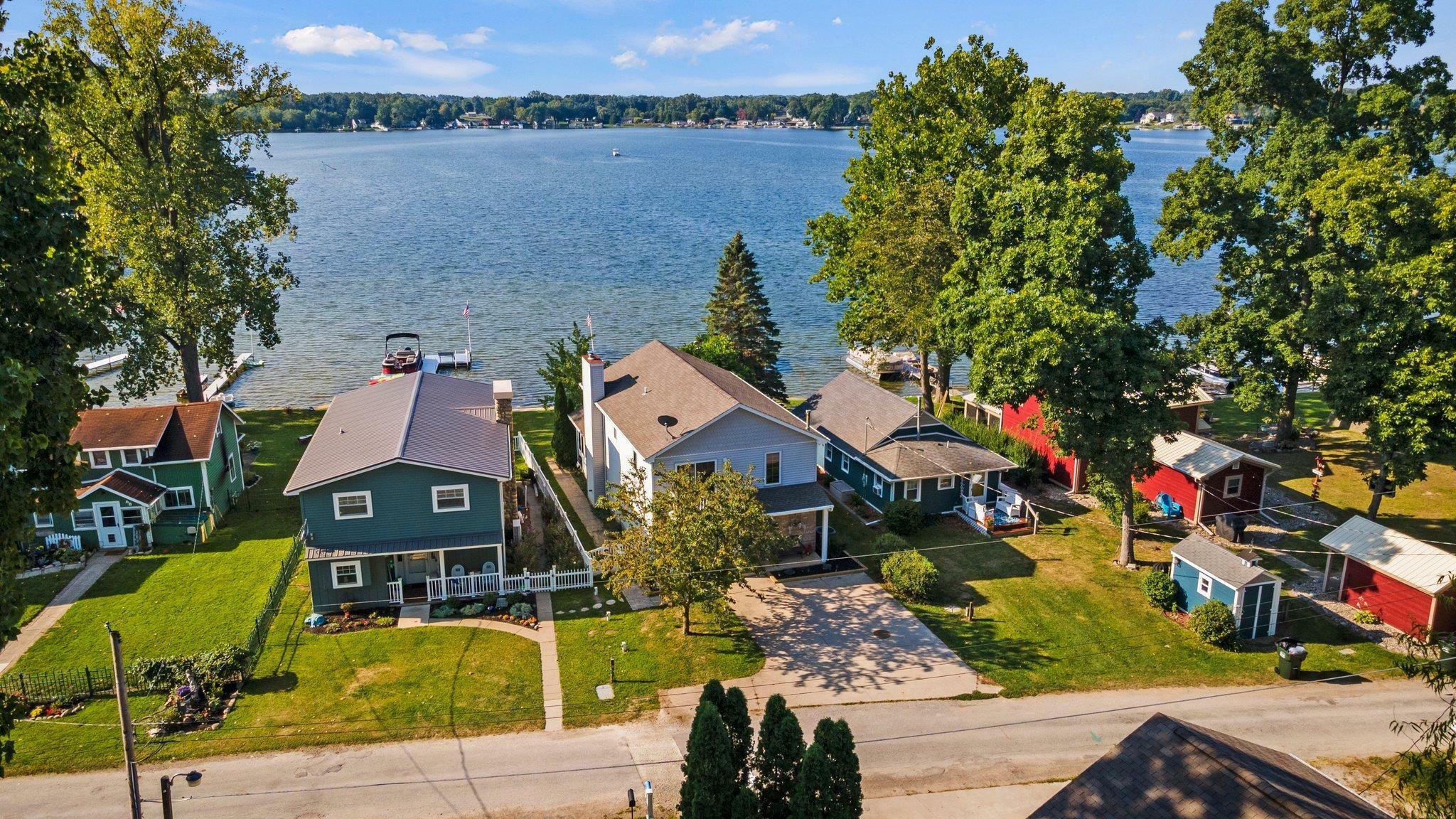 Property Photo: 9350 E 430 South IN 46795-8703