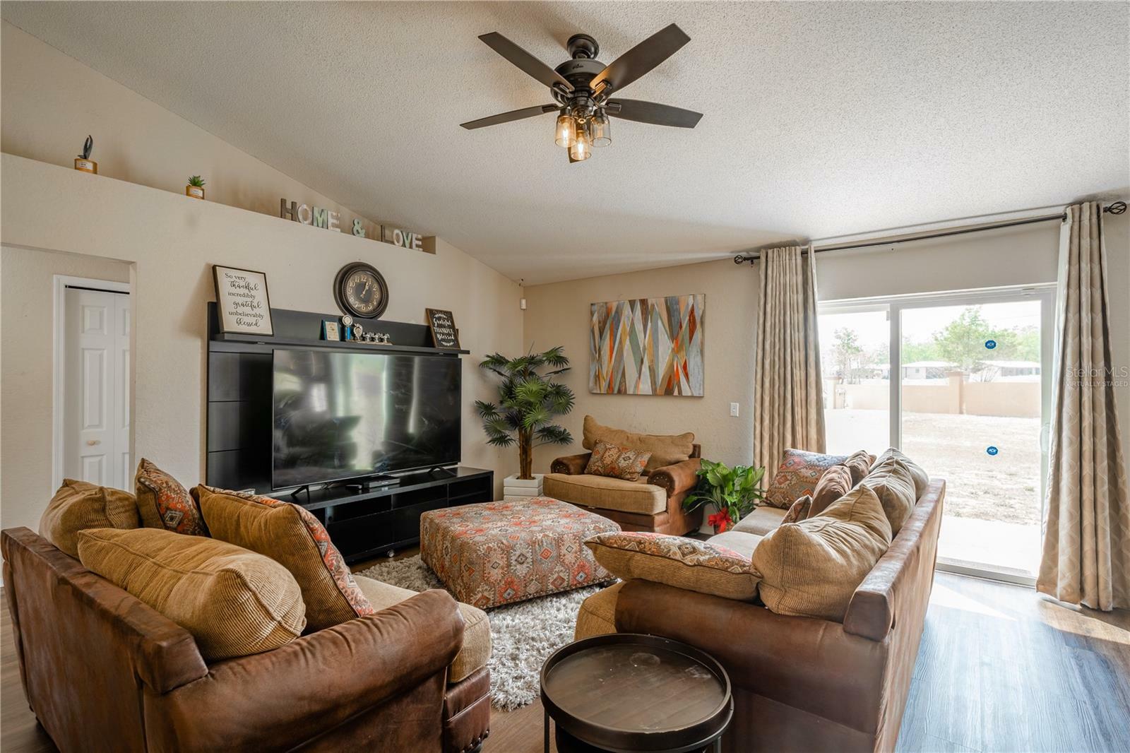 Property Photo:  2304 Sunset Pointe Drive  FL 33898 