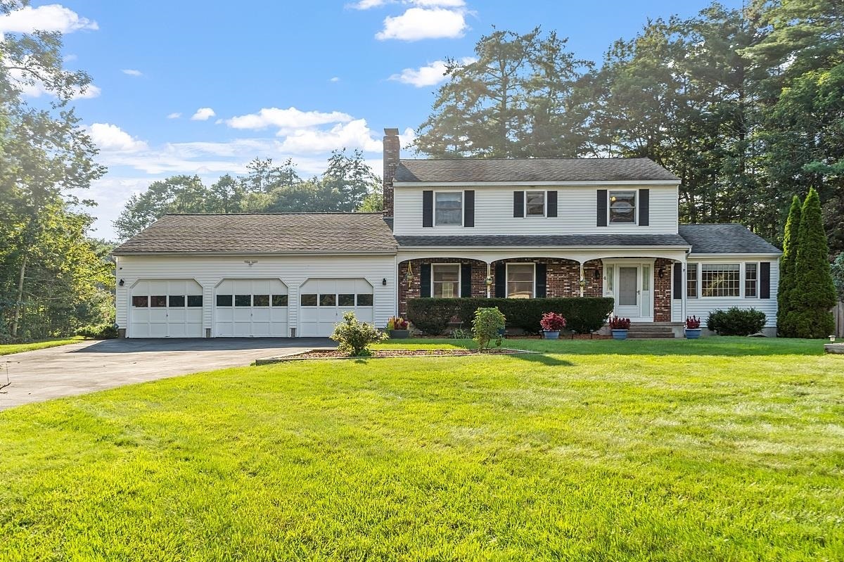 Property Photo: 4 Brenda Lane NH 03054