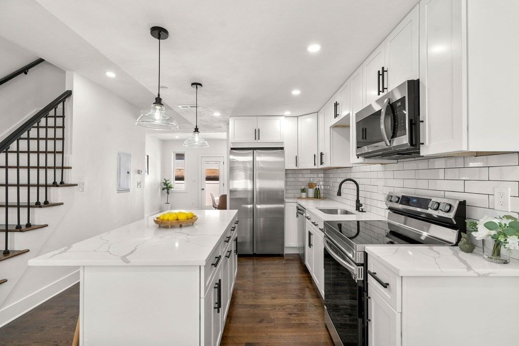 Property Photo:  607 Cambridge St 3  MA 01610 