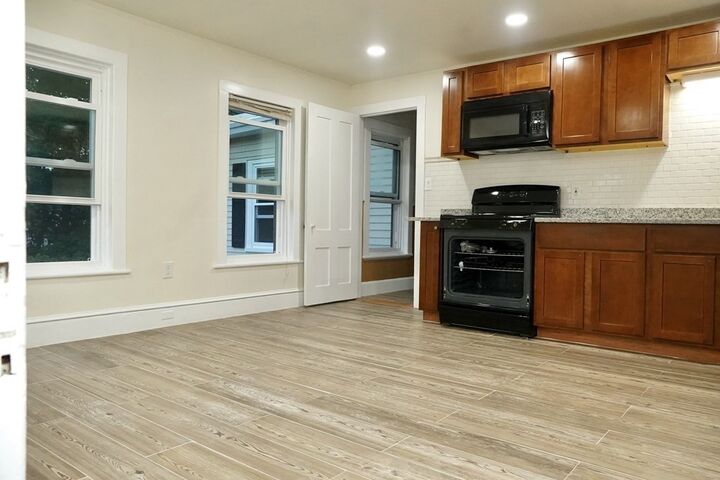 Property Photo: 142 Pearl St 2 MA 02072