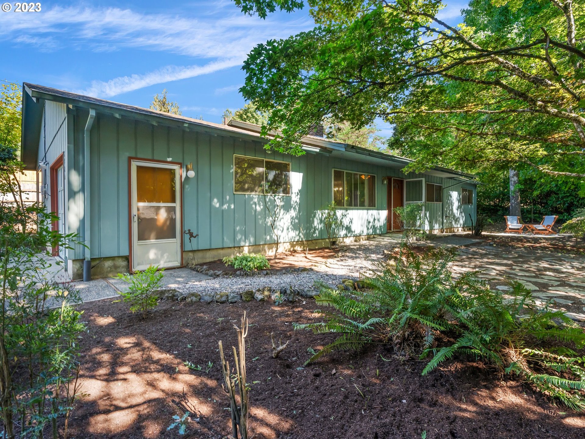 Property Photo: 6420 Caldwell Rd OR 97027