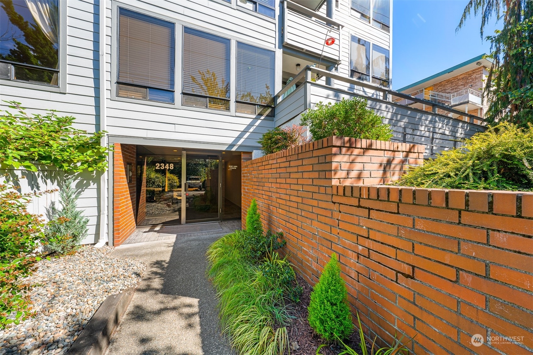 Property Photo:  2348 Fairview Avenue E 101  WA 98102 