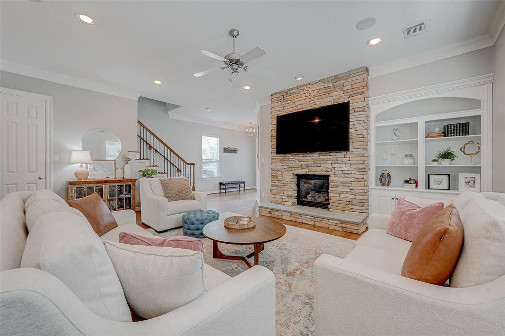 Property Photo: 1426 W 26th Street TX 77008