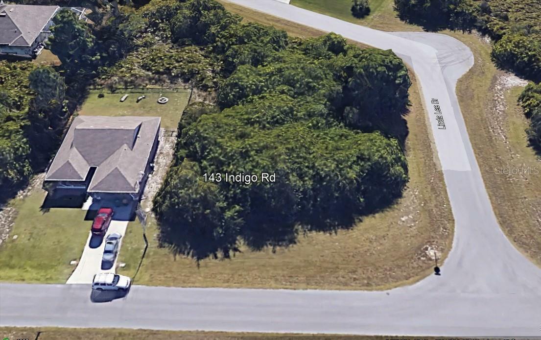 Property Photo: 143 Indigo Rd FL 33947