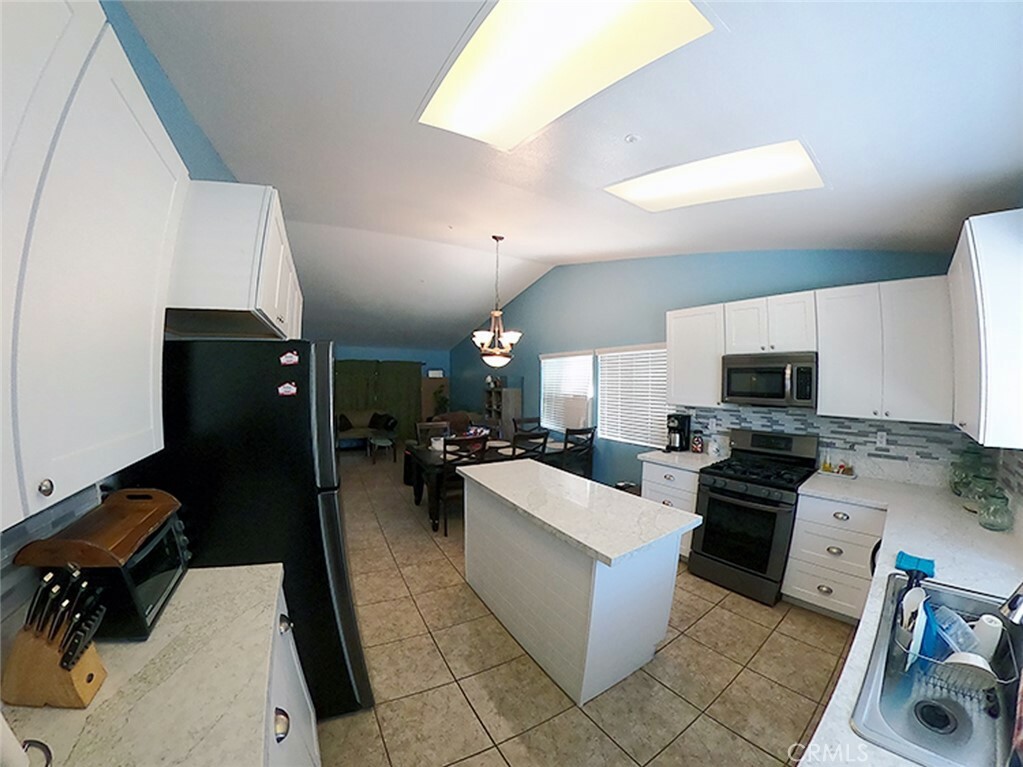 Property Photo:  1463 Stratus Street  CA 92582 