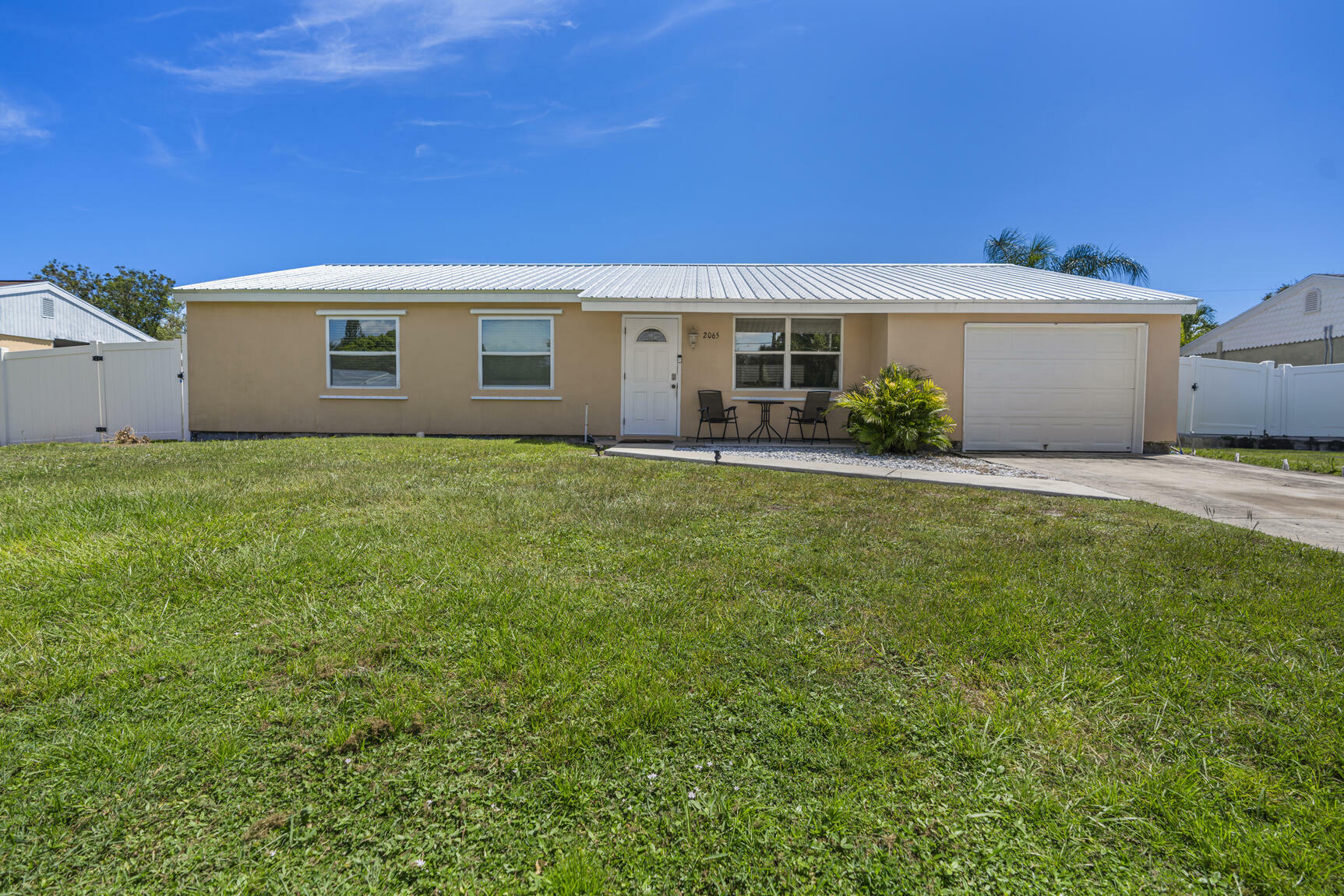 Property Photo: 2065 SE Wald Street FL 34984