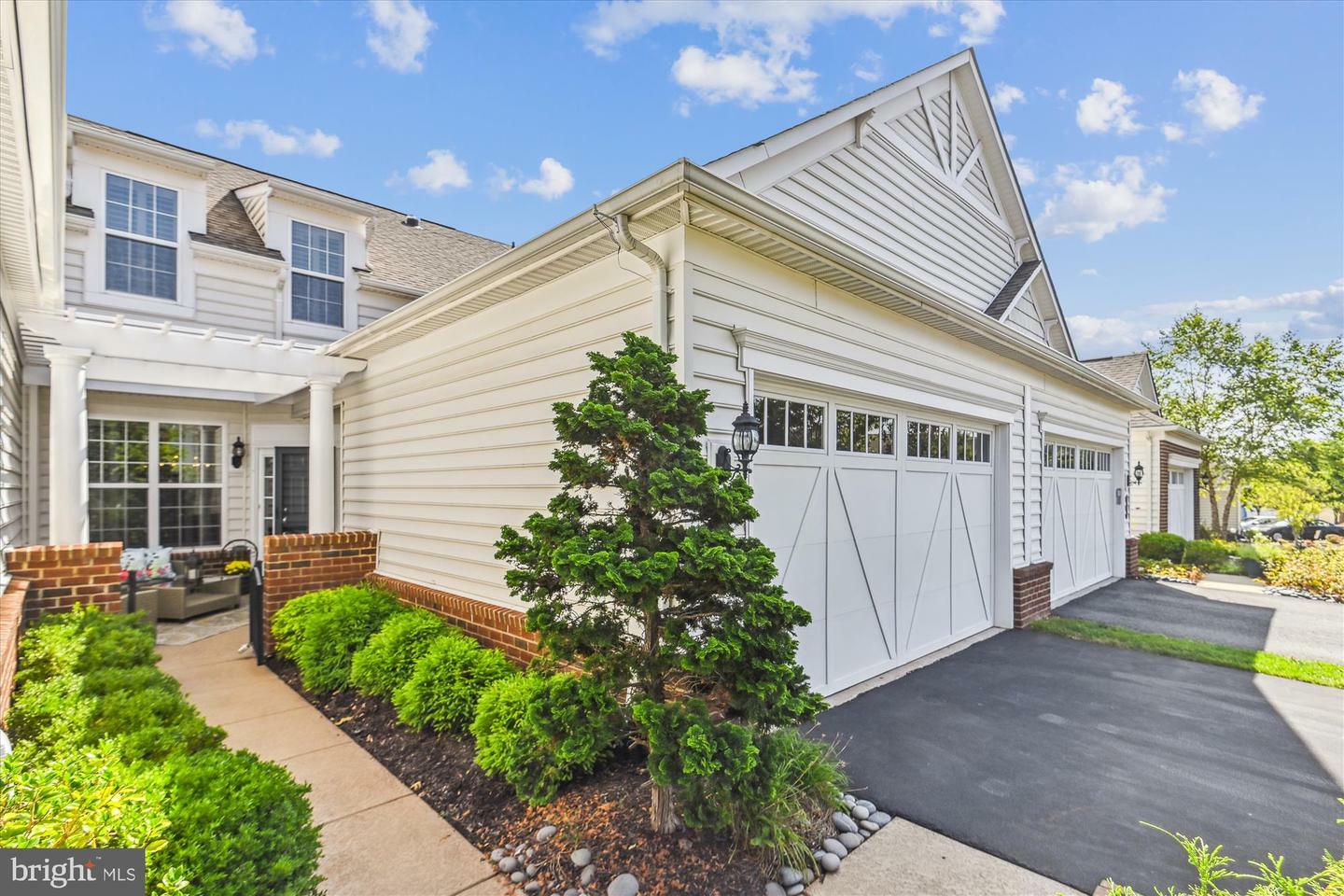 Property Photo:  44440 Cruden Bay Drive  VA 20147 