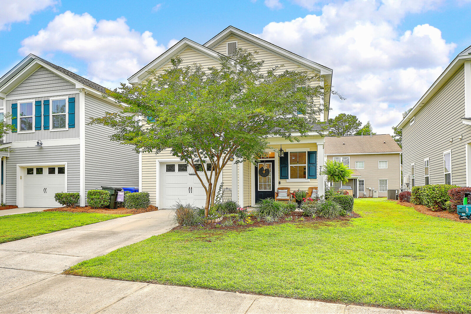 Property Photo: 314 Weeping Willow Way SC 29414