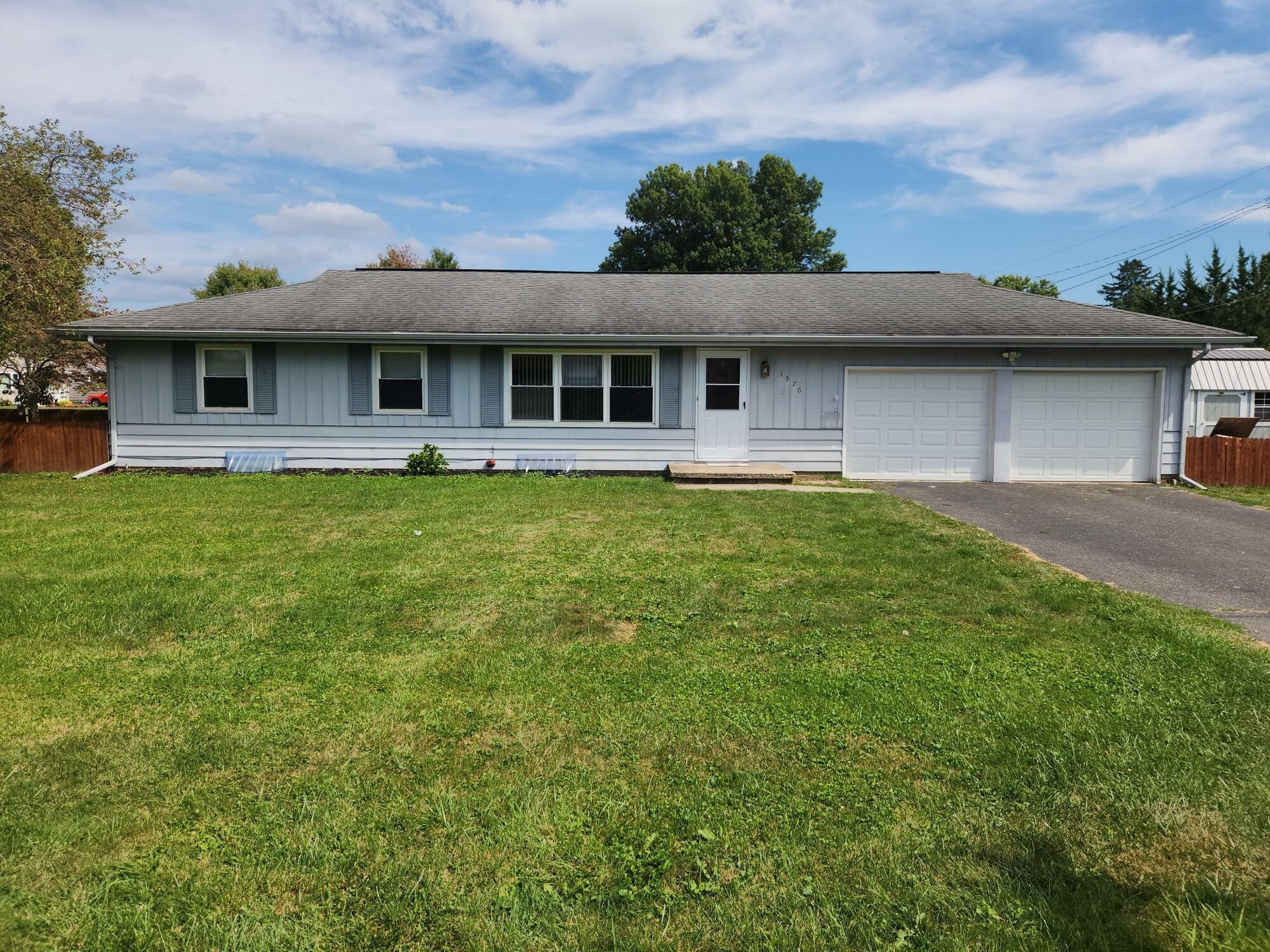 Property Photo:  1576 Wynnewood Drive  OH 43055 