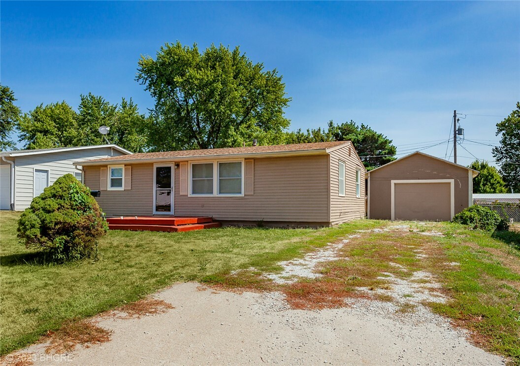 813 Gholson Street  Knoxville IA 50138 photo