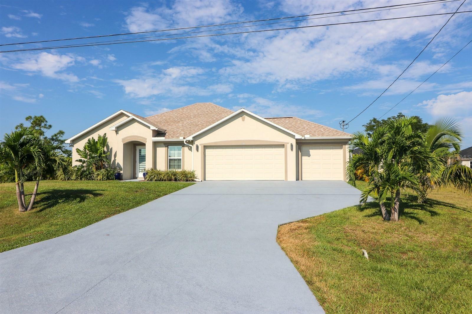 Property Photo:  3530 NE 15th Avenue  FL 33909 