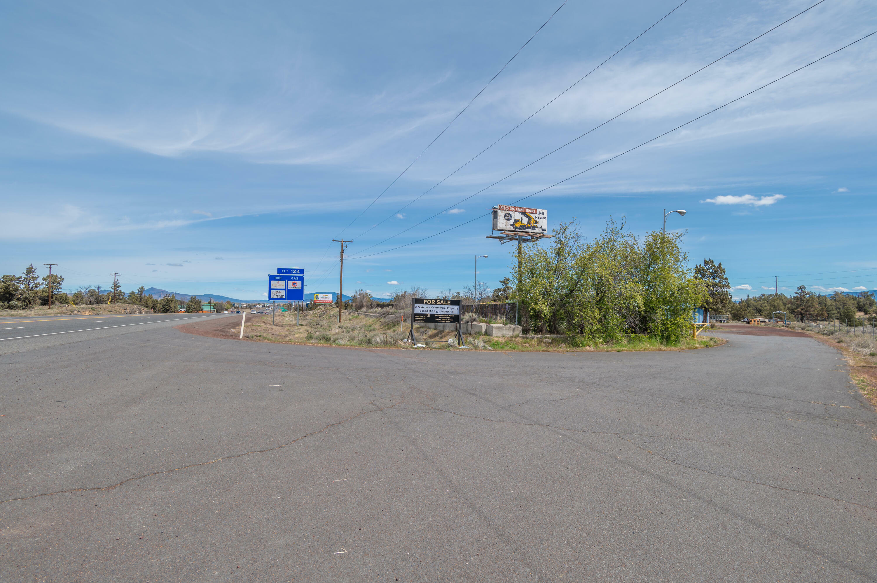 Property Photo:  4422 S Highway 97  OR 97756 