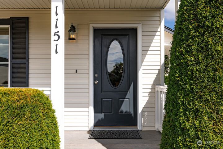 Property Photo: 1151 Ash Street WA 98264