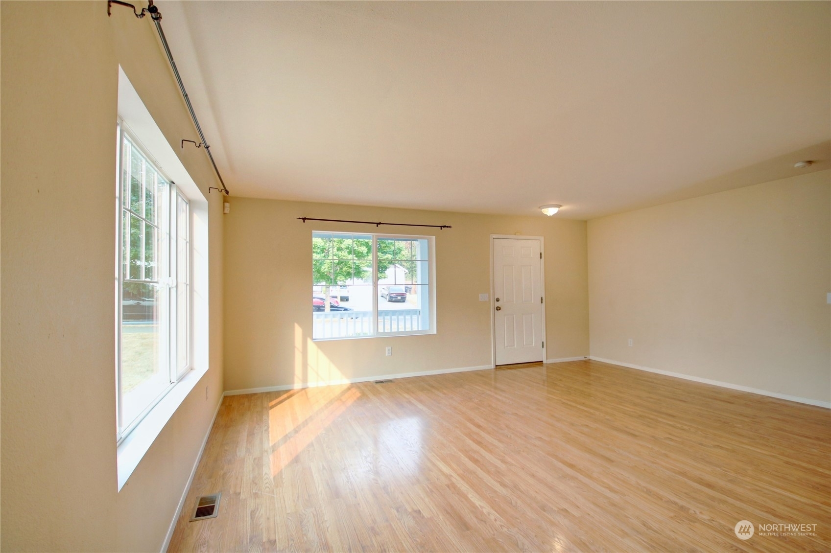 Property Photo:  220 N 30th Street  WA 98273 