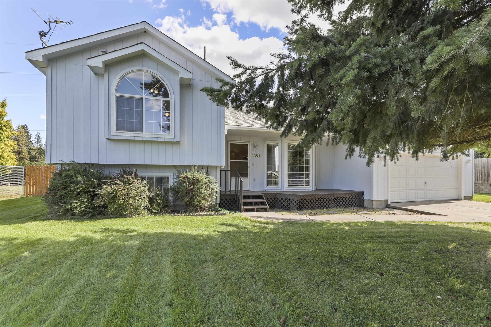 Property Photo: 2921 S Century Ct WA 99037