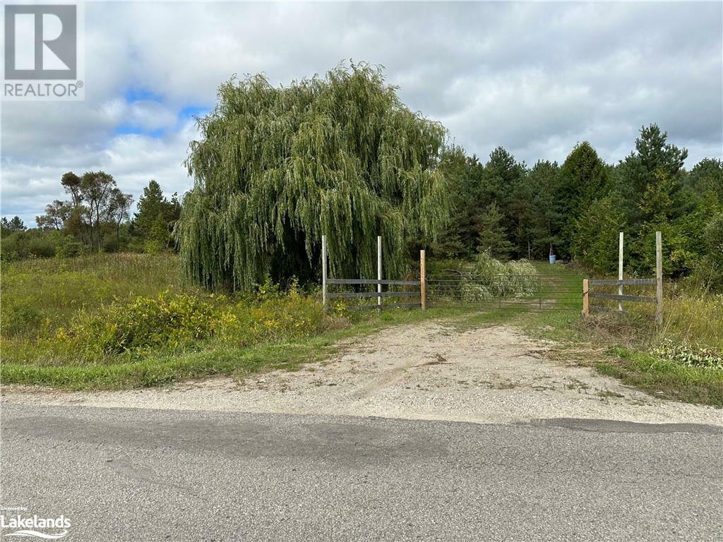 Property Photo:  6696 33/34 Nottawasaga Side Road  ON L0M 1S0 