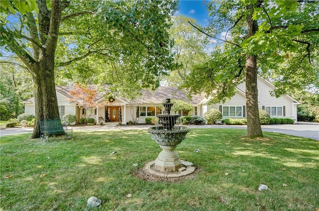 Property Photo: 4321 Trails End Drive OH 45429