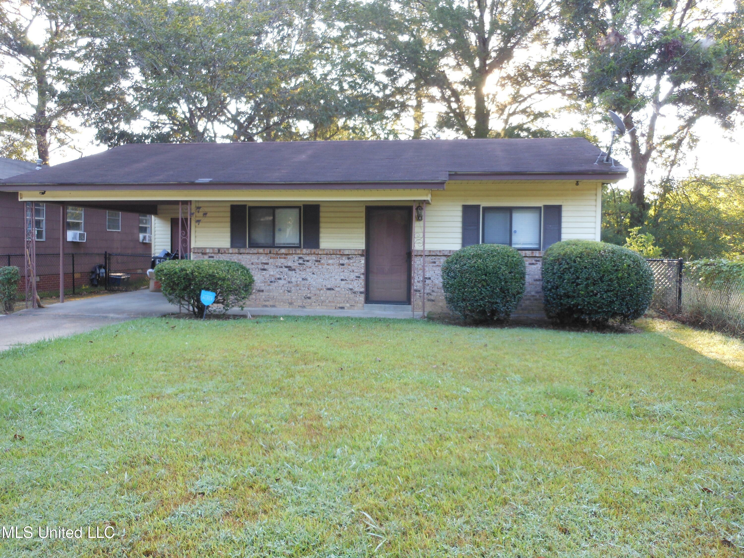 558 Isabella Street  Canton MS 39046 photo