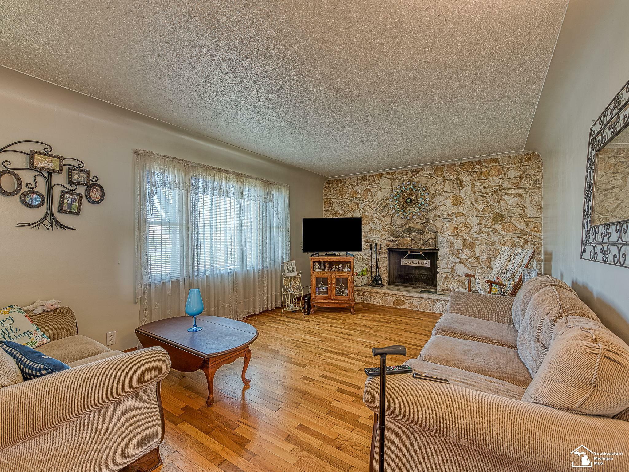 Property Photo: 1045 Huber MI 48162